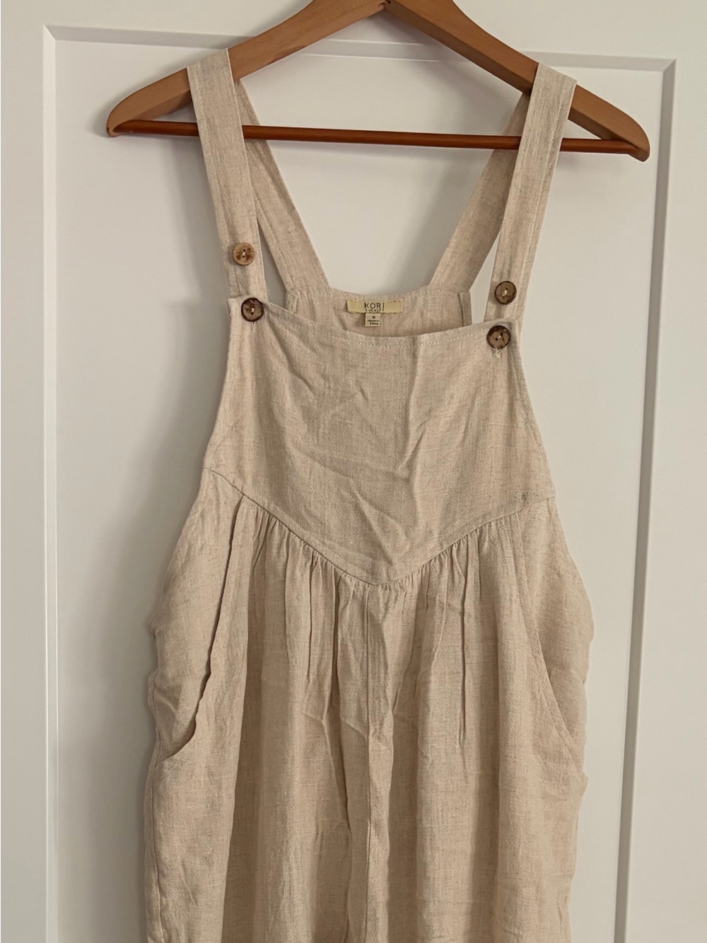 NWOT Pinkblush Wide-Leg Linen Jumpsuit with Button Straps (maternity)